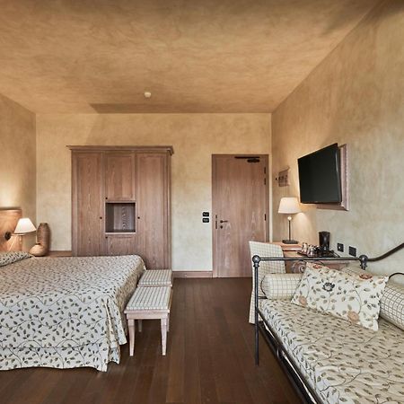 Borgo Lanciano Hotel Castelraimondo Exterior foto