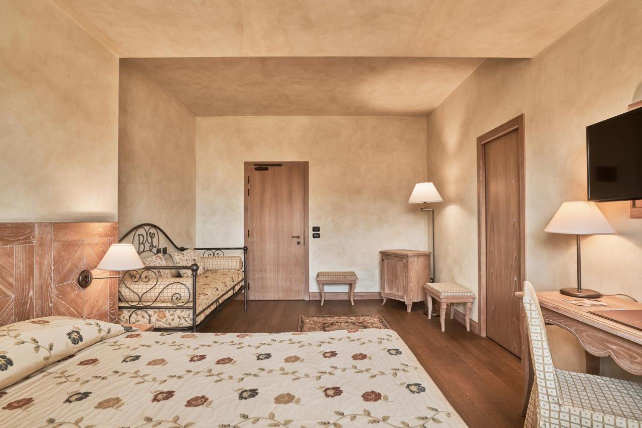 Borgo Lanciano Hotel Castelraimondo Exterior foto